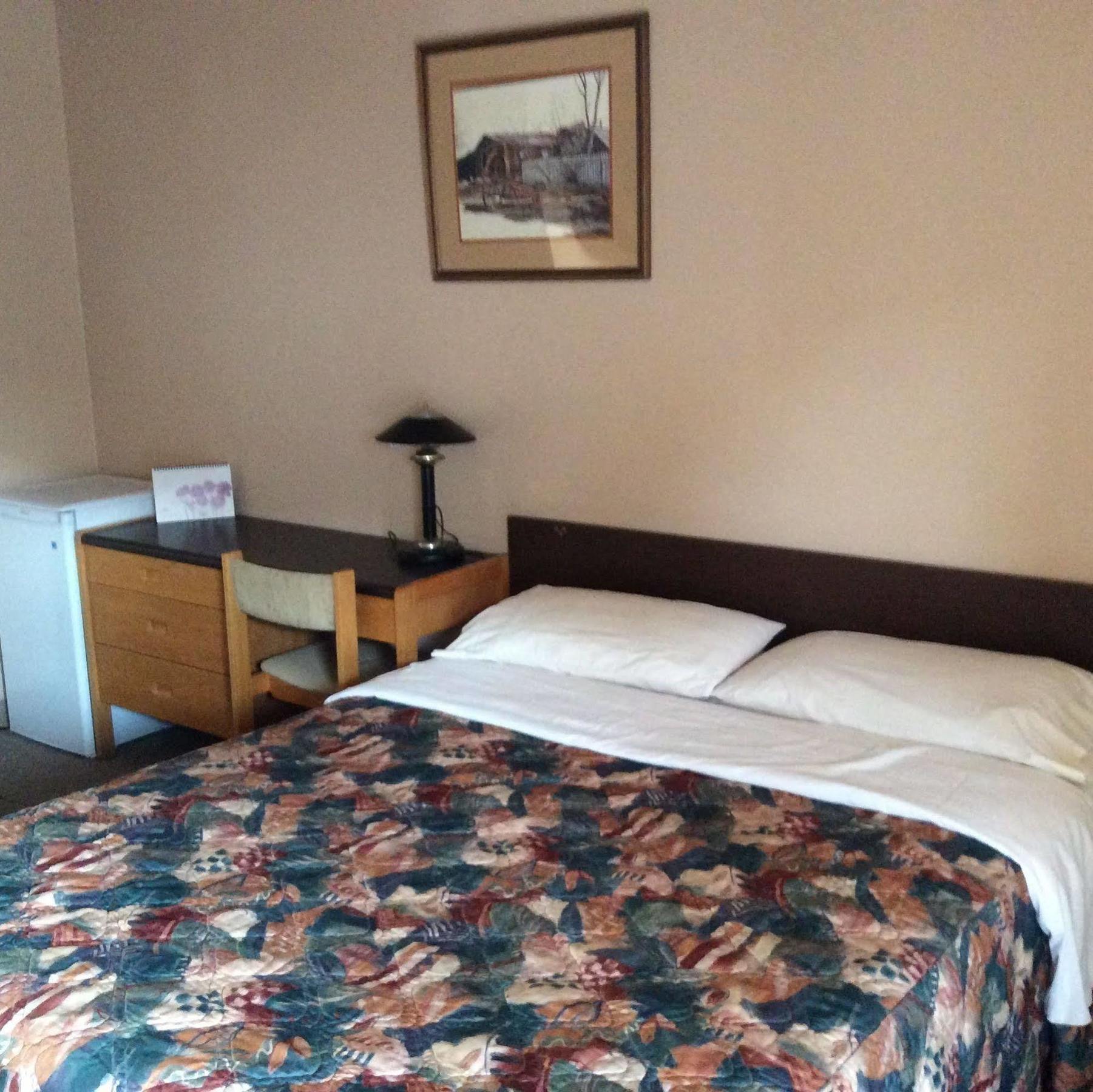 Parkwood Motor Inn Sundre Eksteriør bilde